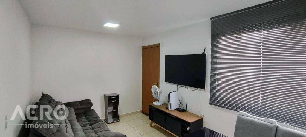 Apartamento à venda com 2 quartos, 45m² - Foto 1