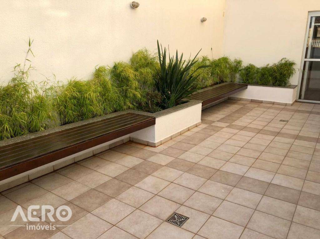 Apartamento para alugar com 2 quartos, 55m² - Foto 10