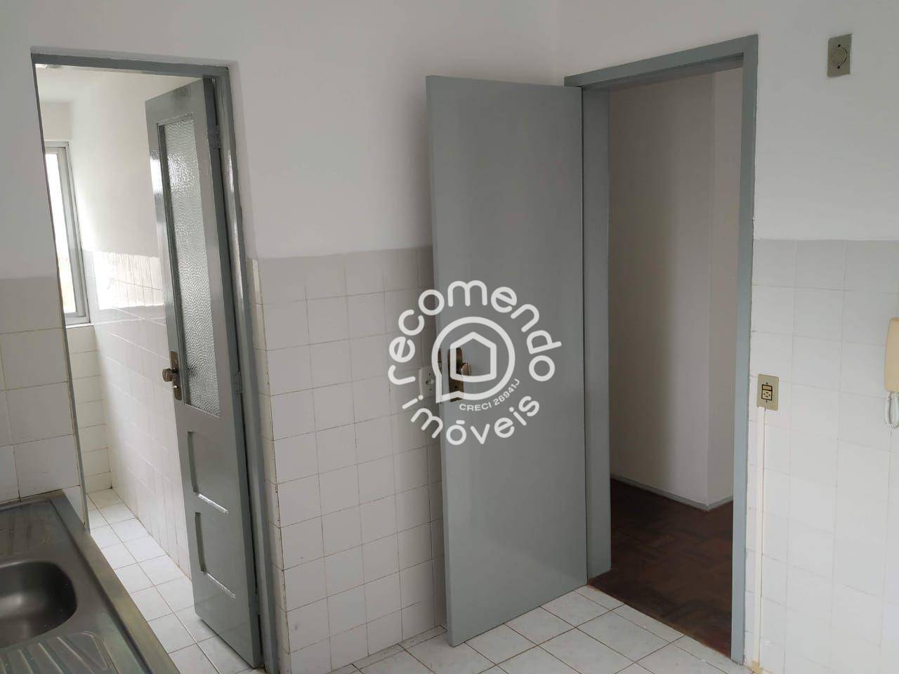 Apartamento à venda com 2 quartos, 61m² - Foto 5