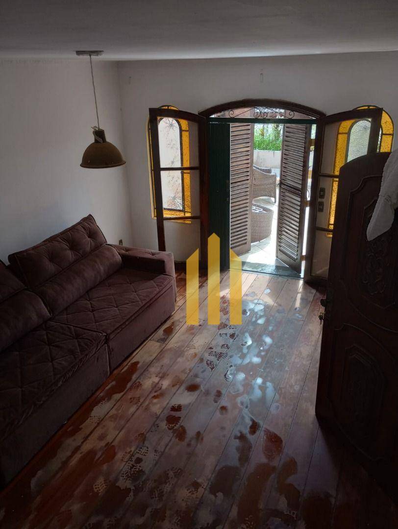 Sobrado à venda e aluguel com 2 quartos, 230m² - Foto 4