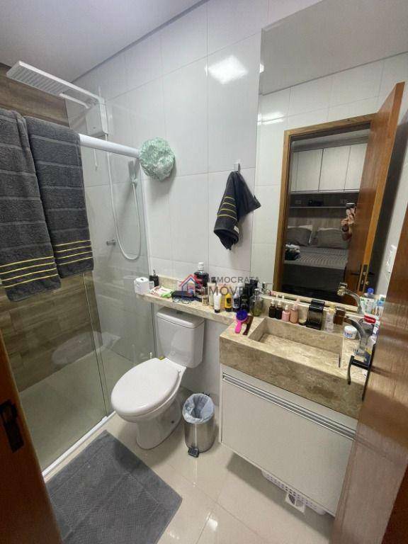 Apartamento à venda com 3 quartos, 76m² - Foto 13