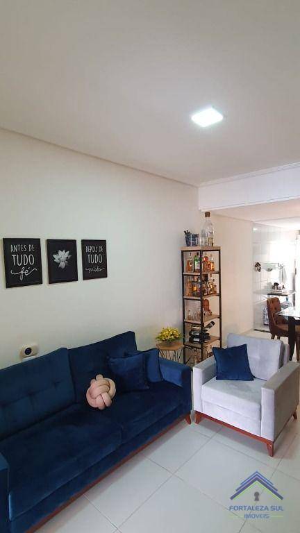 Casa à venda com 3 quartos, 87m² - Foto 8