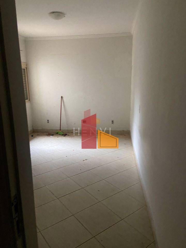 Casa à venda com 4 quartos, 241m² - Foto 14