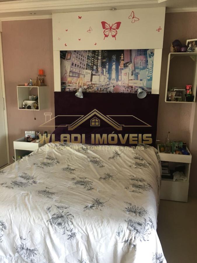 Apartamento à venda com 3 quartos, 177m² - Foto 13