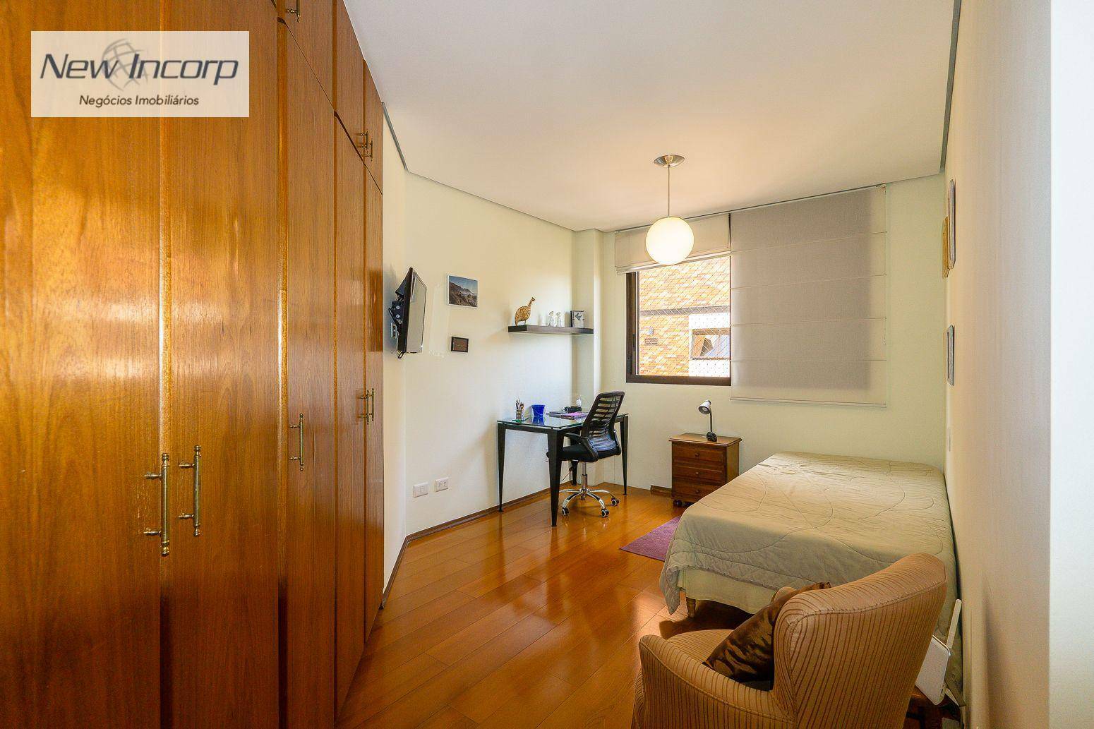 Apartamento à venda com 4 quartos, 200m² - Foto 38