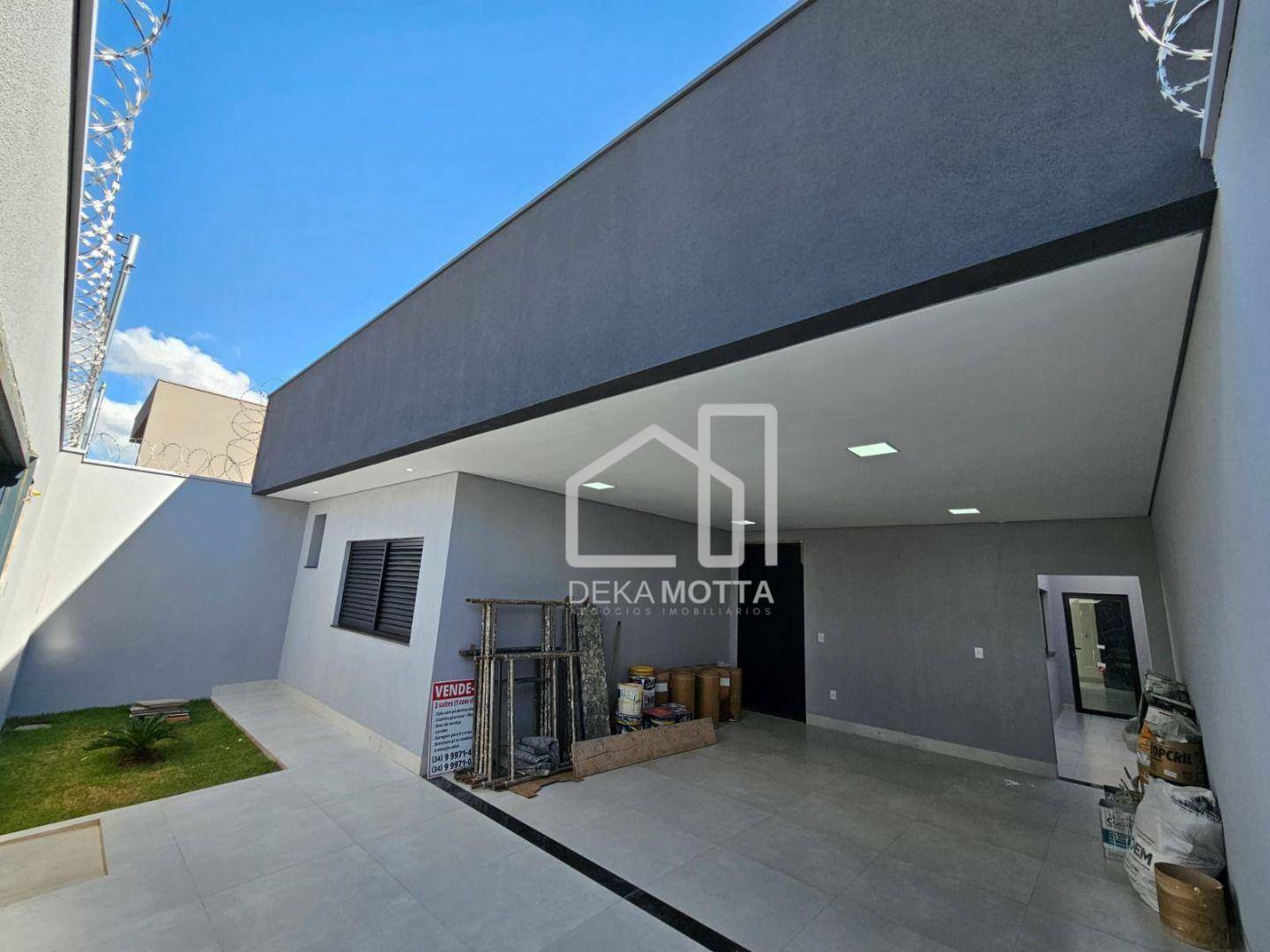 Casa à venda com 3 quartos, 160m² - Foto 1