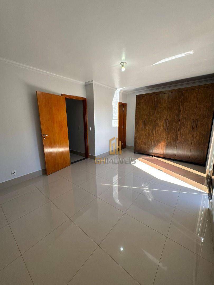 Sobrado à venda com 3 quartos, 124m² - Foto 2