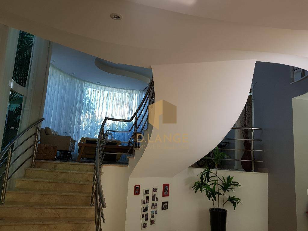 Casa de Condomínio à venda com 4 quartos, 350m² - Foto 22