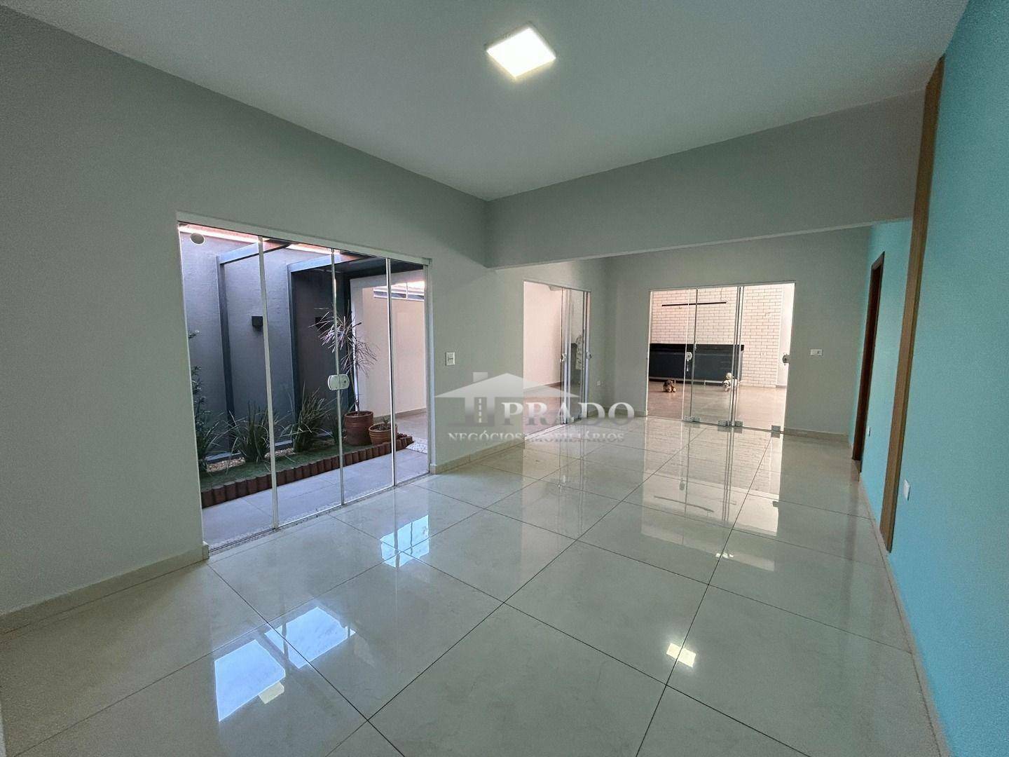 Casa à venda com 3 quartos, 220m² - Foto 10