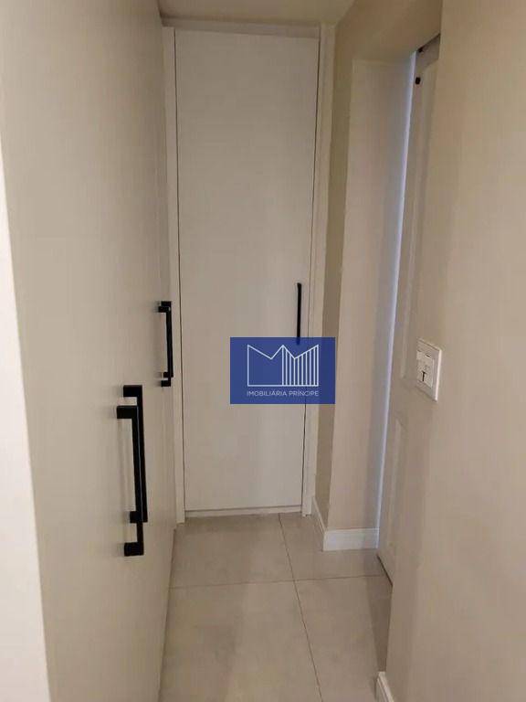 Apartamento para alugar com 3 quartos, 146m² - Foto 10