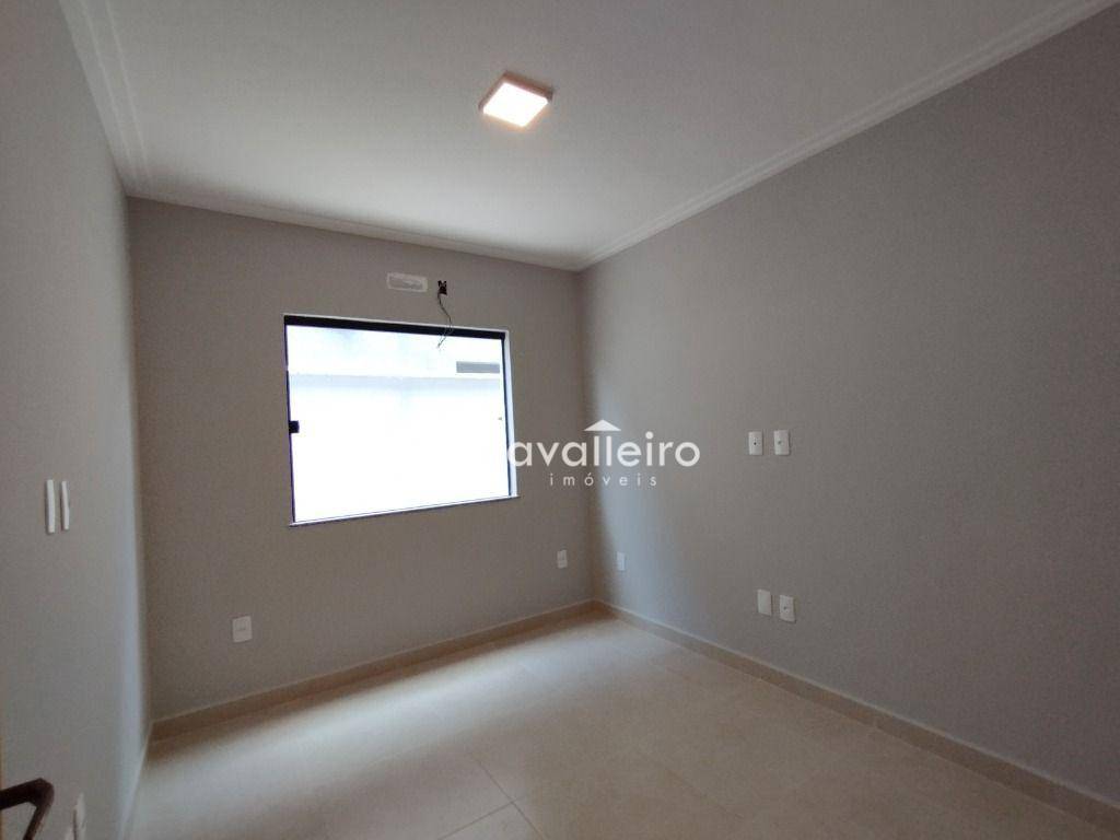 Casa à venda com 3 quartos, 120m² - Foto 11