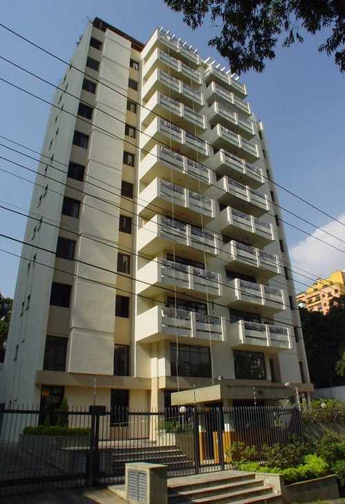 Apartamento à venda com 3 quartos, 128m² - Foto 1