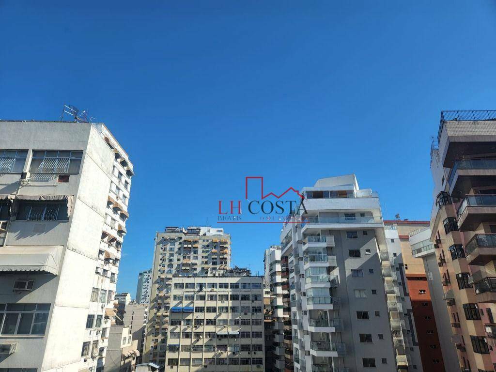 Apartamento à venda com 3 quartos, 130m² - Foto 4