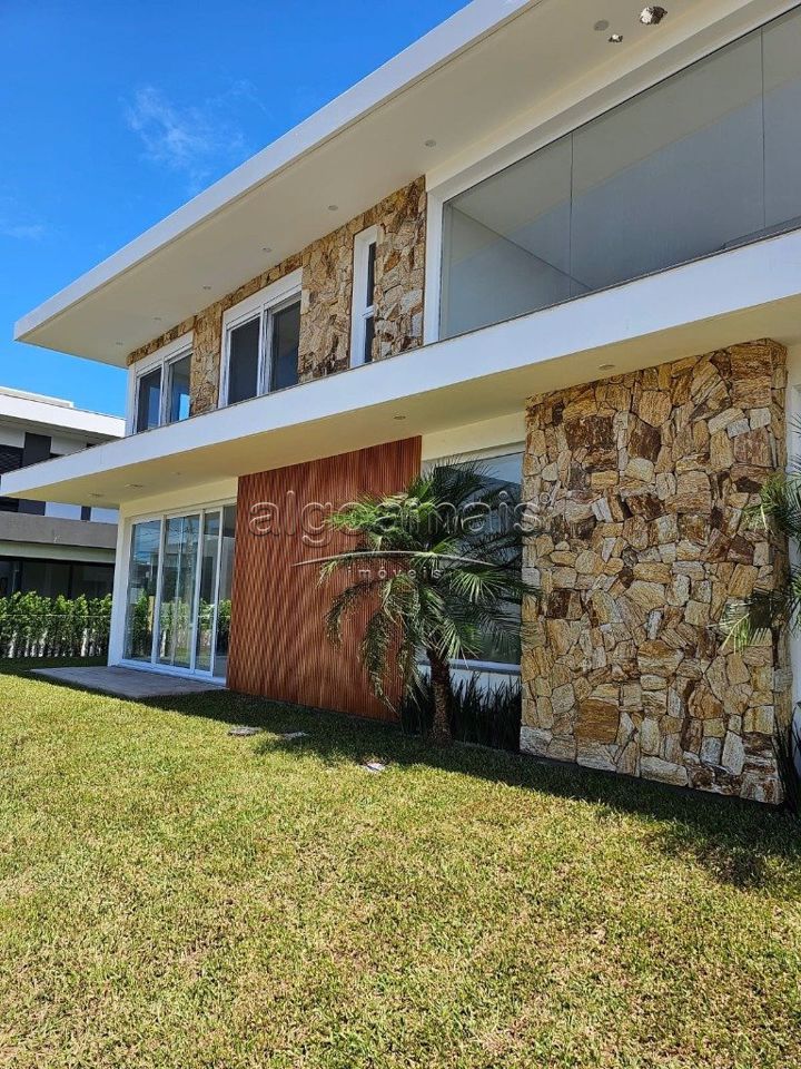 Casa de Condomínio à venda com 4 quartos, 241m² - Foto 6