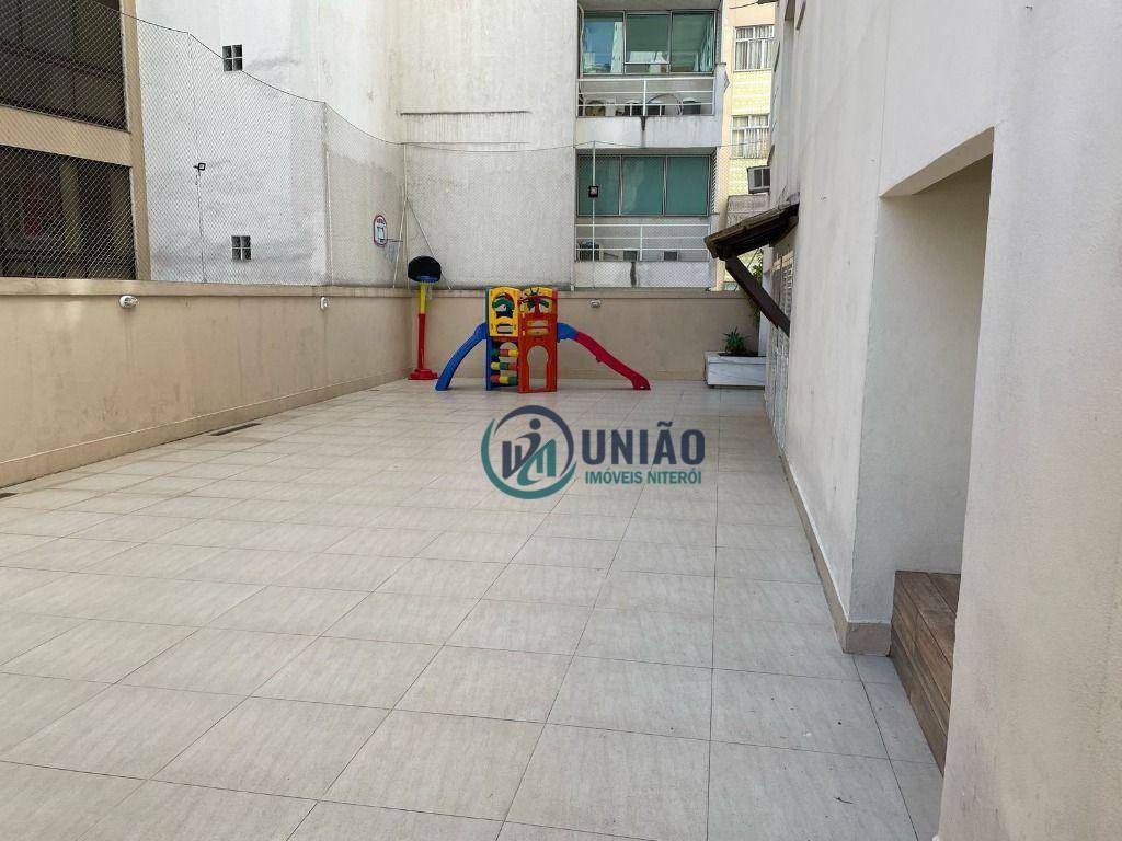 Apartamento à venda com 3 quartos, 115m² - Foto 30