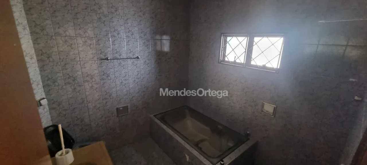 Casa à venda com 3 quartos, 200m² - Foto 5