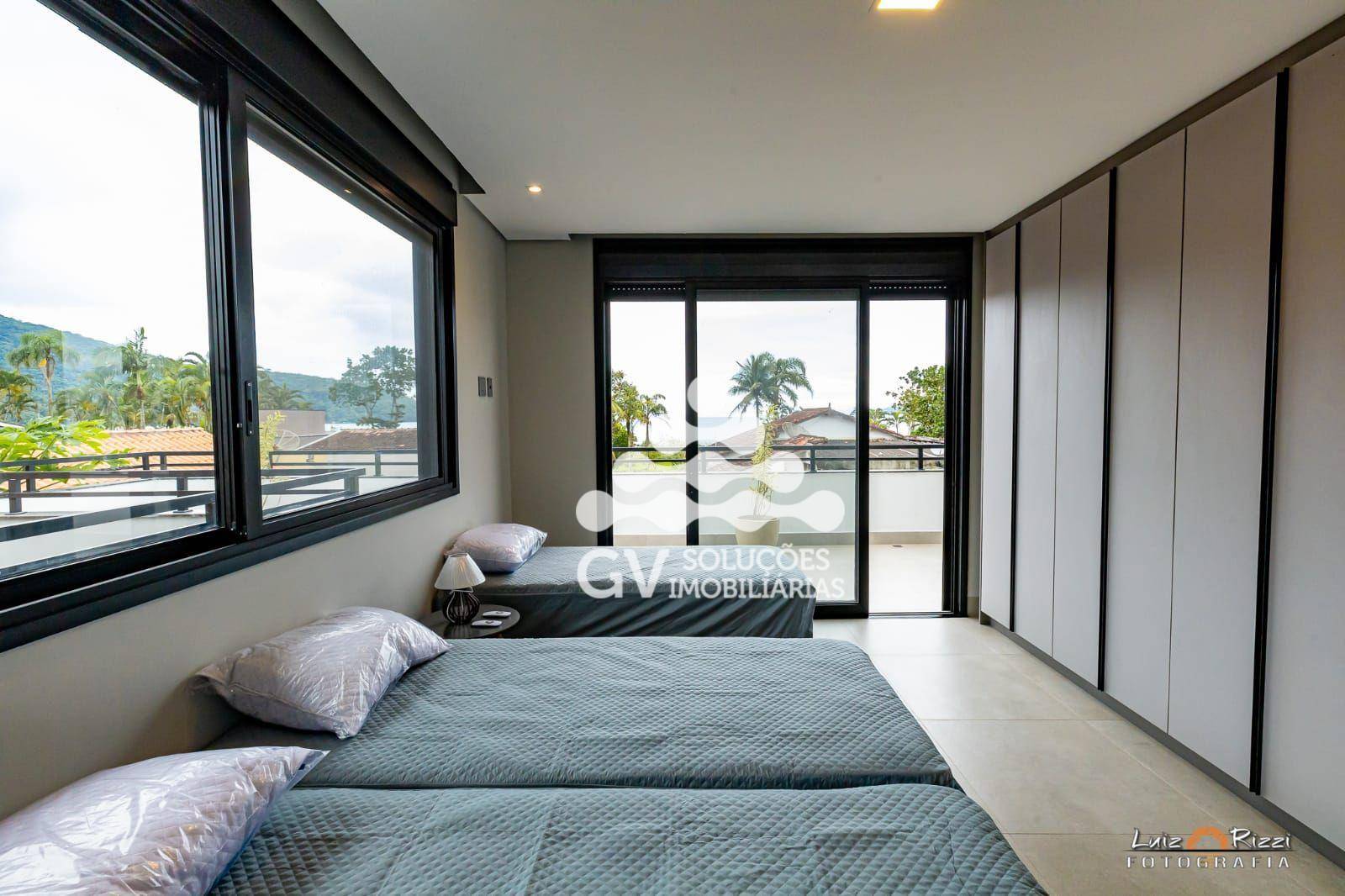 Casa de Condomínio à venda com 5 quartos, 330m² - Foto 10