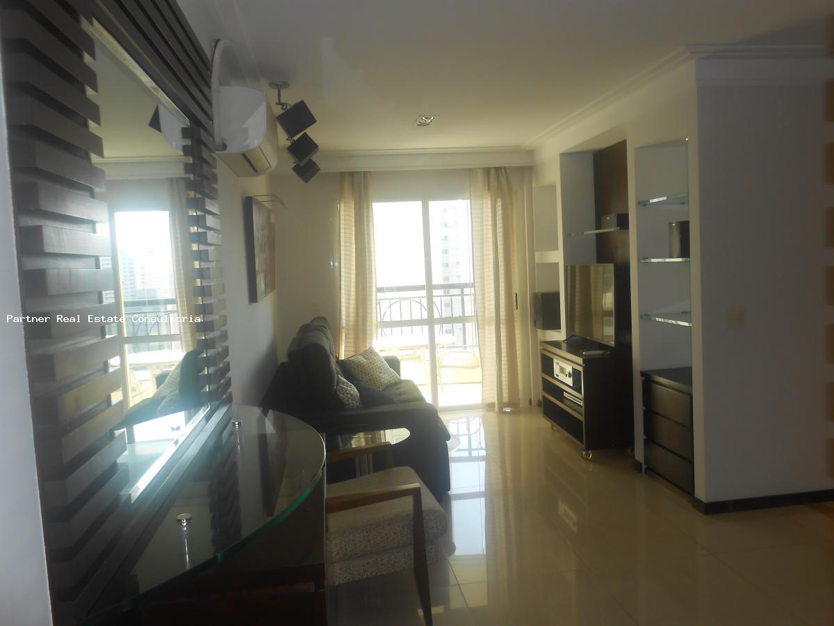 Apartamento para alugar com 2 quartos, 72m² - Foto 17