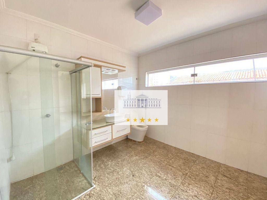 Sobrado à venda com 3 quartos, 254m² - Foto 14