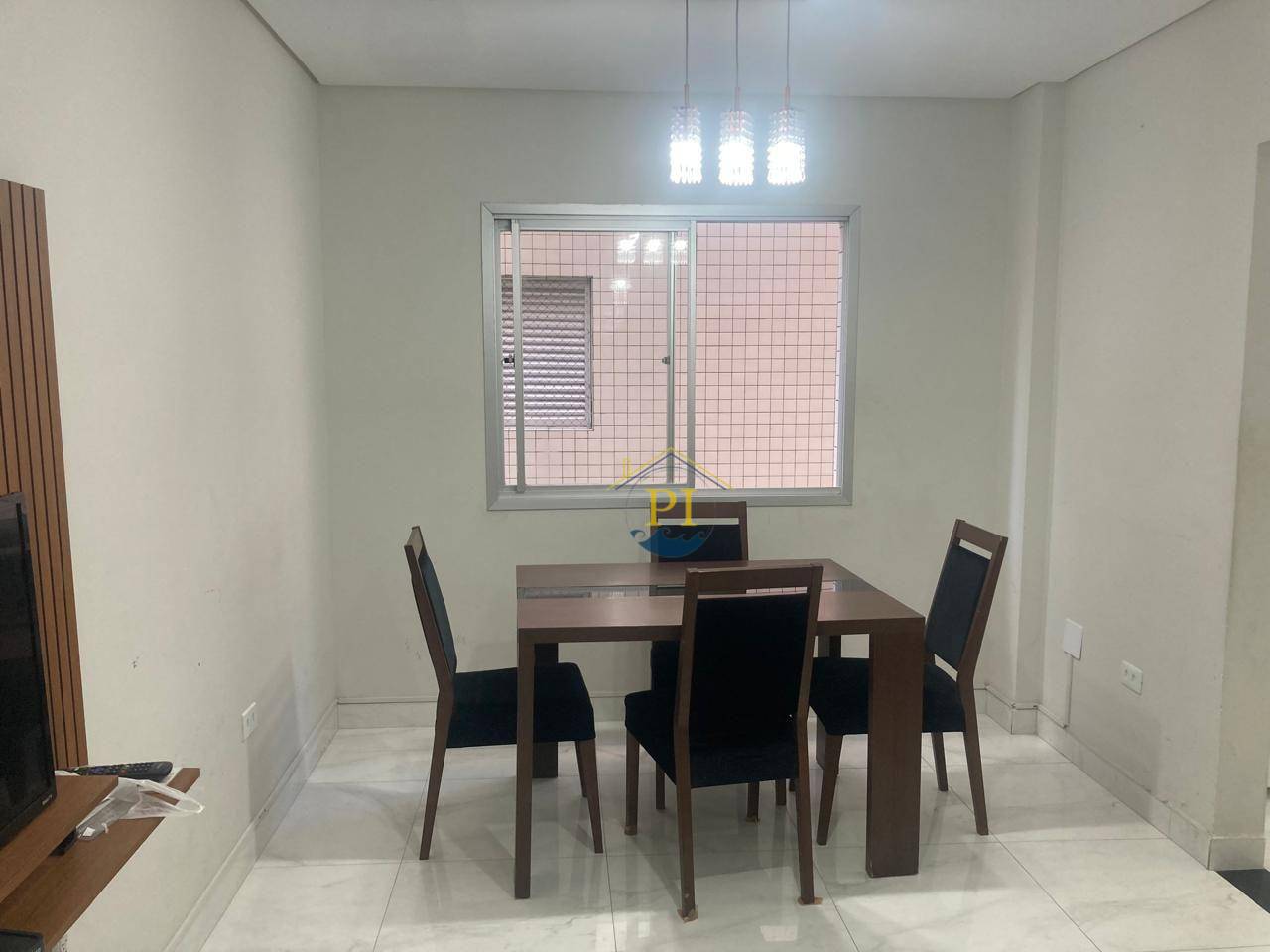 Apartamento à venda com 2 quartos, 70m² - Foto 4