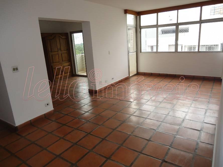 Apartamento para alugar com 3 quartos, 210m² - Foto 2