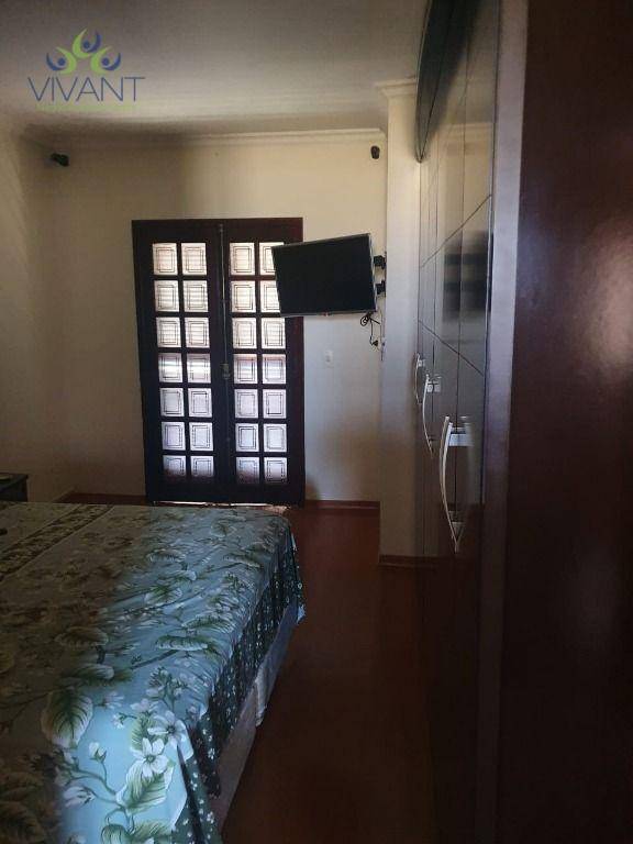 Sobrado à venda com 3 quartos, 200m² - Foto 4