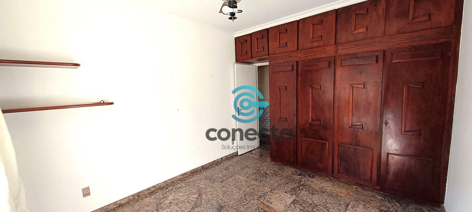 Casa à venda e aluguel com 6 quartos, 400m² - Foto 10