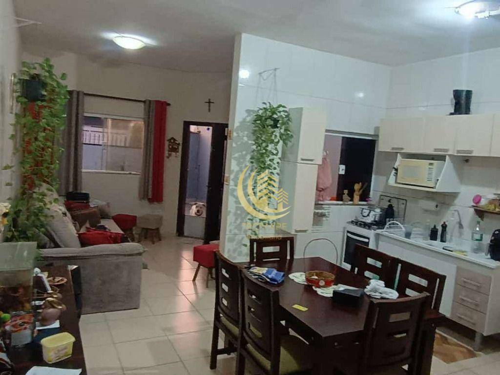 Casa à venda com 2 quartos, 100m² - Foto 14