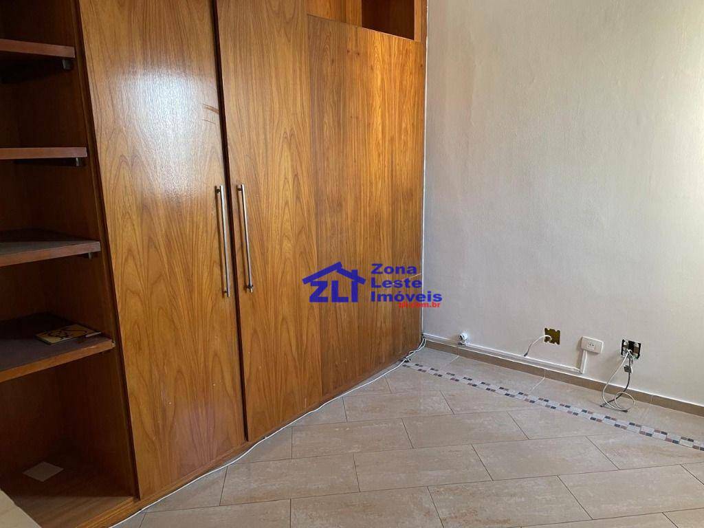 Apartamento para alugar com 3 quartos, 87m² - Foto 11