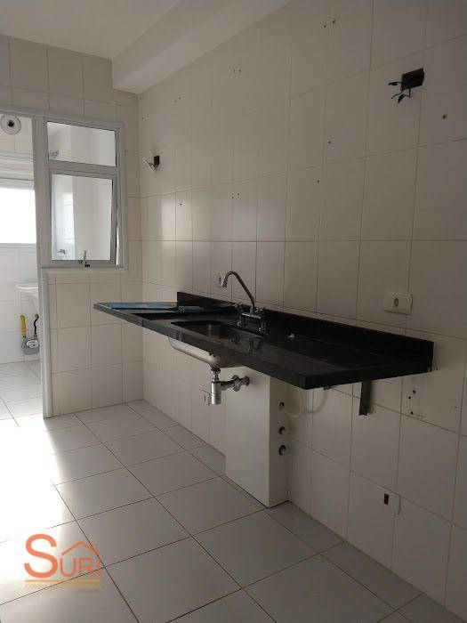 Apartamento à venda com 2 quartos, 67m² - Foto 5