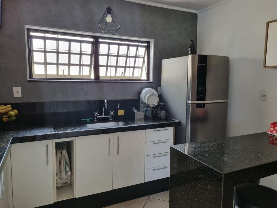 Casa à venda com 2 quartos, 290m² - Foto 15