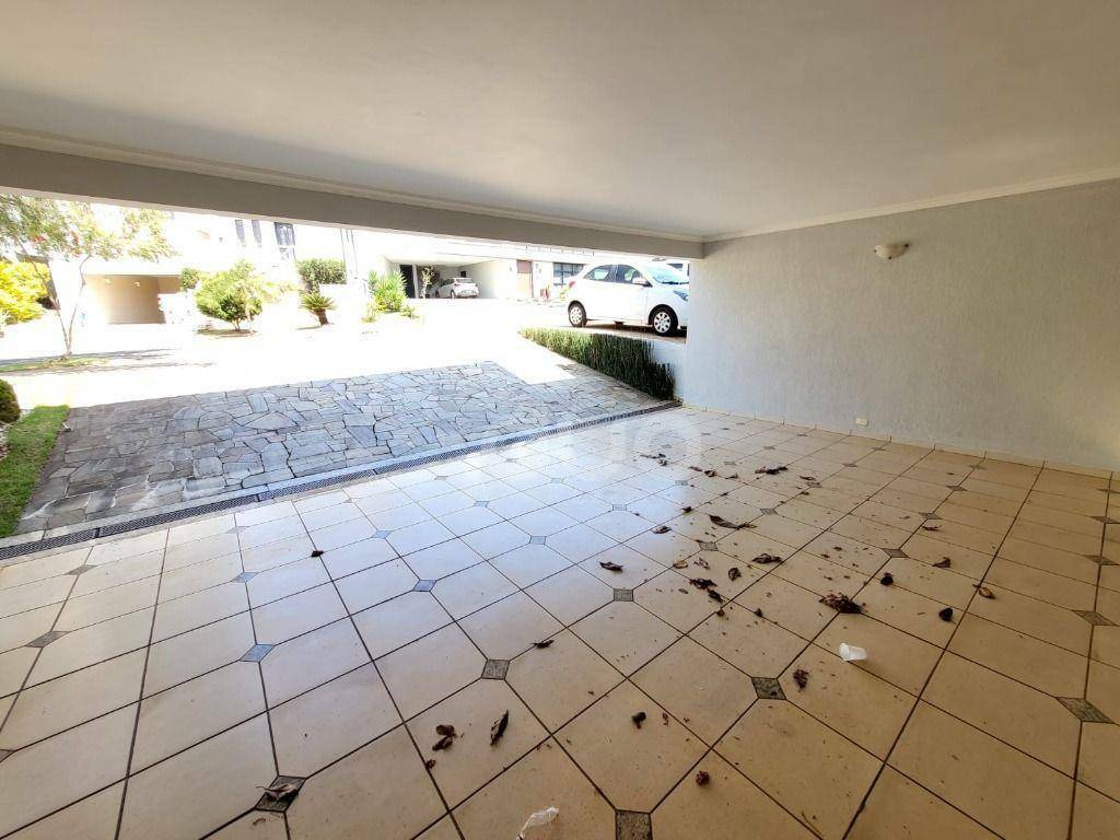 Casa de Condomínio para alugar com 4 quartos, 258m² - Foto 45