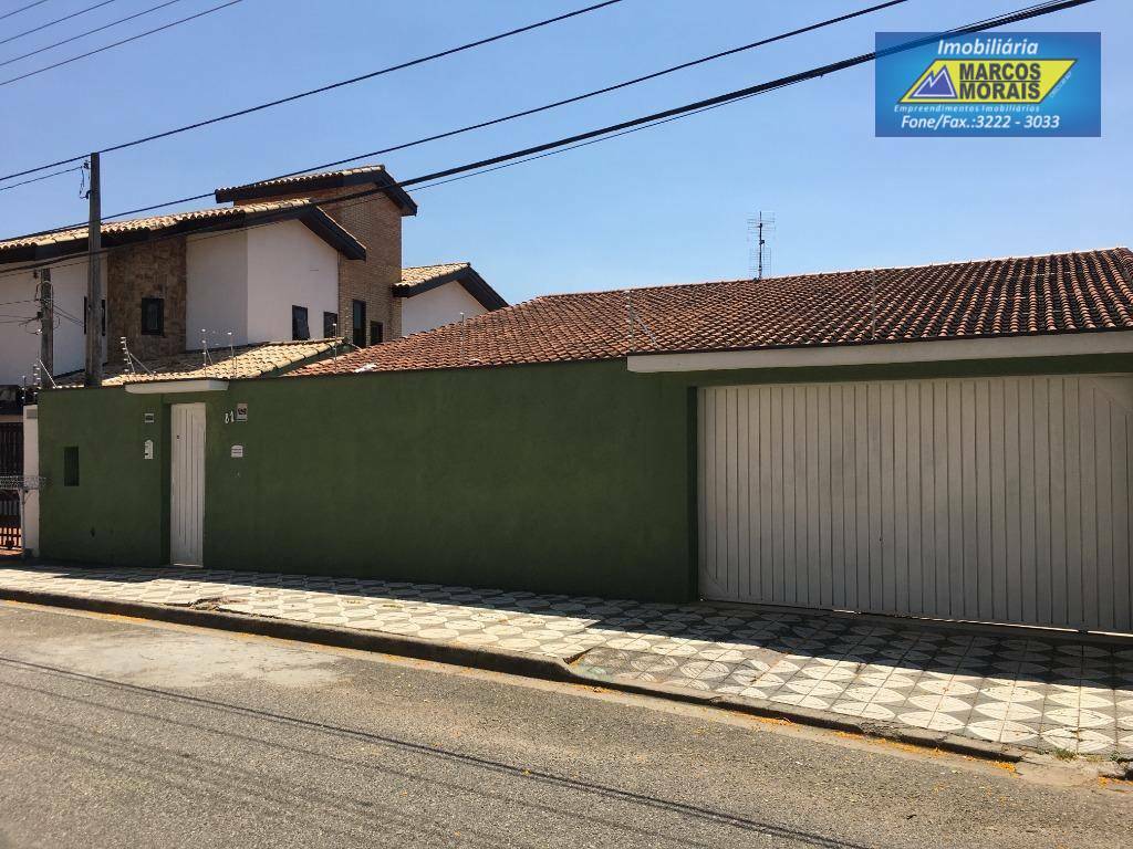 Casa à venda e aluguel com 3 quartos, 180m² - Foto 2