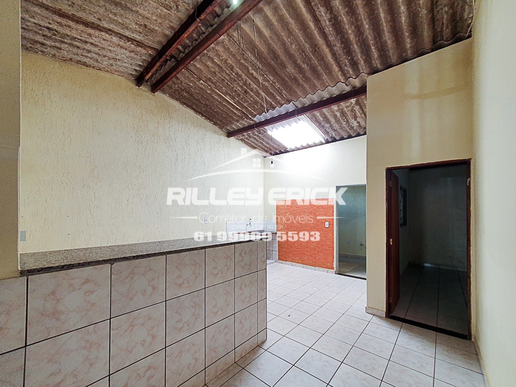 Casa à venda com 3 quartos, 90m² - Foto 11