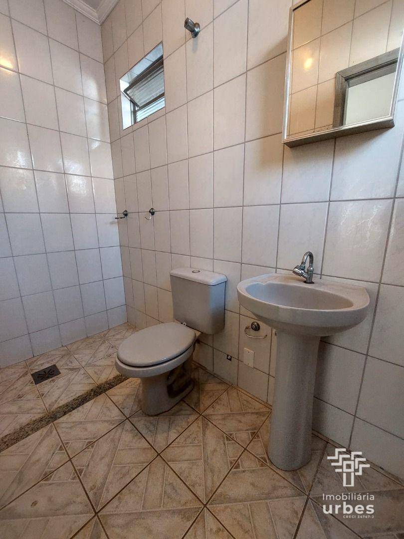 Casa para alugar com 4 quartos, 164m² - Foto 6