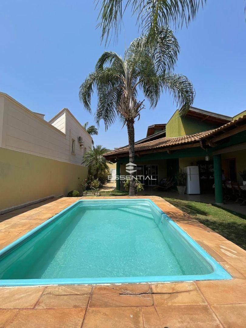 Casa de Condomínio à venda com 5 quartos, 400m² - Foto 45