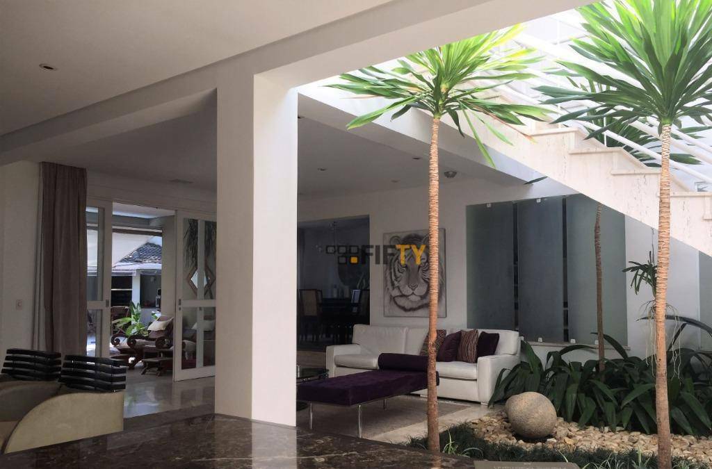 Casa à venda com 5 quartos, 600m² - Foto 2