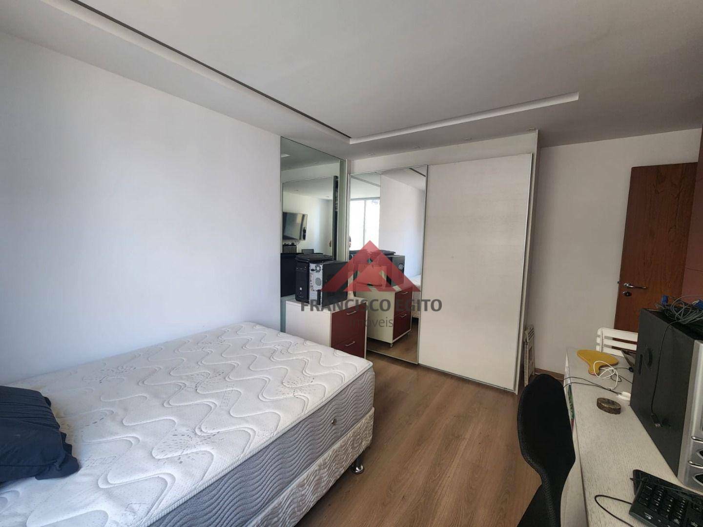 Apartamento à venda com 3 quartos, 130m² - Foto 11