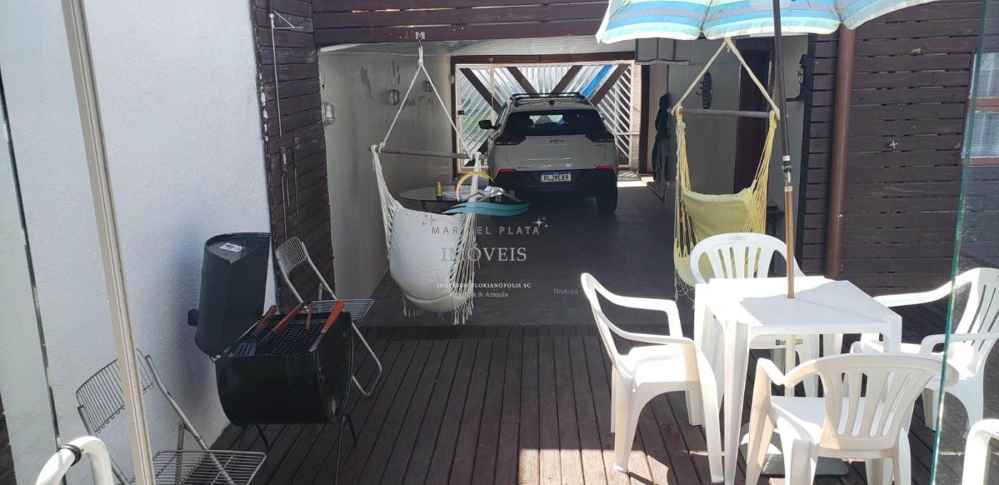Casa à venda com 2 quartos, 60m² - Foto 11