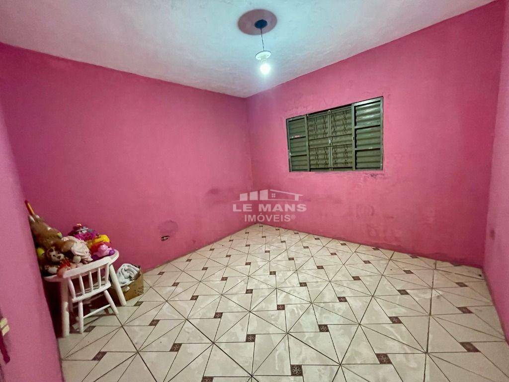 Casa à venda com 3 quartos, 200m² - Foto 9