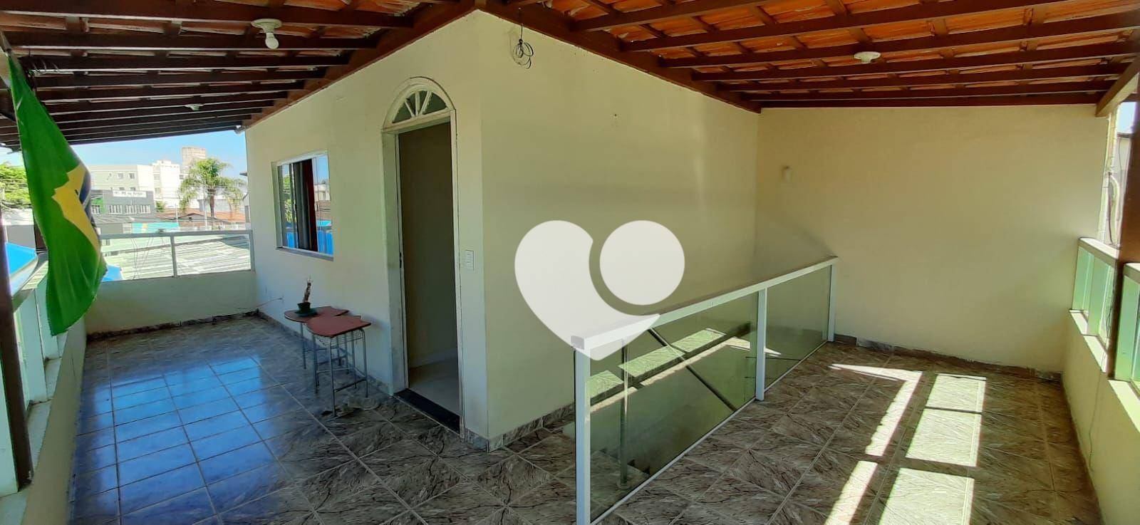 Casa à venda com 7 quartos, 400m² - Foto 18