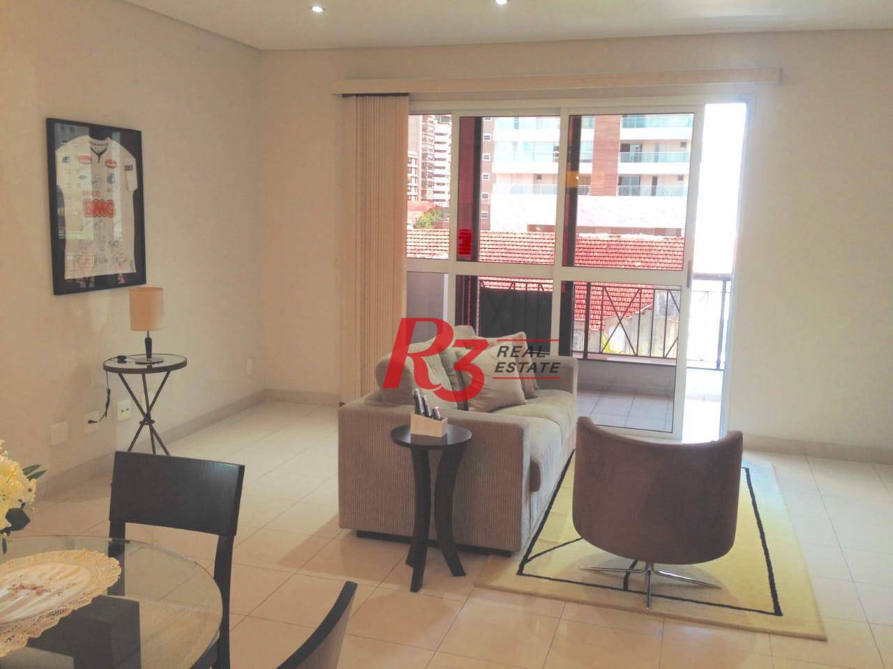 Apartamento à venda com 3 quartos, 150m² - Foto 2