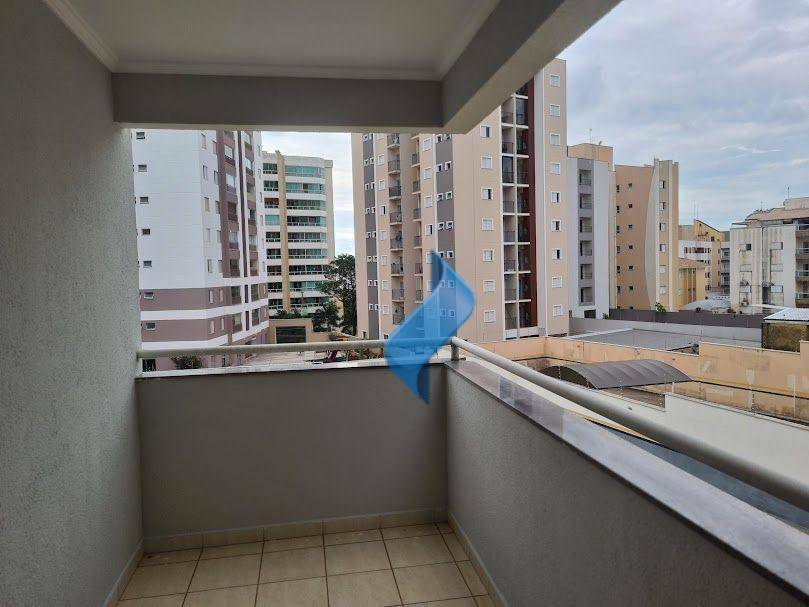 Apartamento para alugar com 2 quartos, 77m² - Foto 8