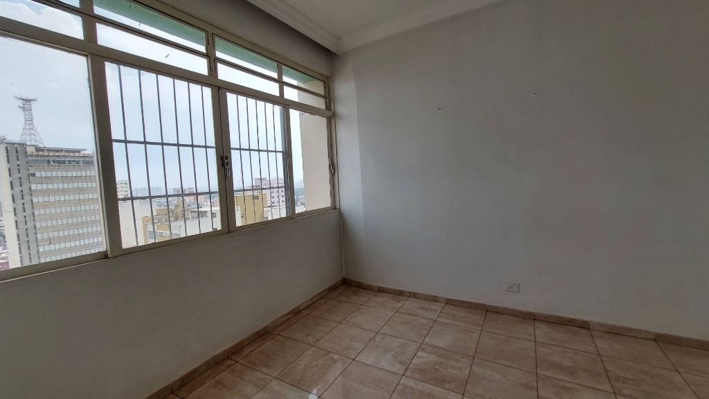 Apartamento à venda com 3 quartos, 130m² - Foto 11