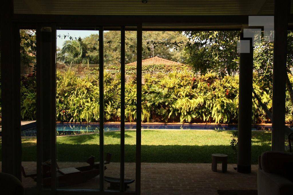 Sobrado à venda com 4 quartos, 540m² - Foto 2