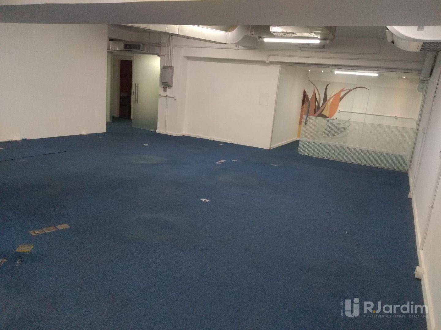 Prédio Inteiro para alugar, 122m² - Foto 1