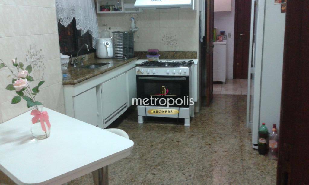 Apartamento à venda com 3 quartos, 130m² - Foto 4