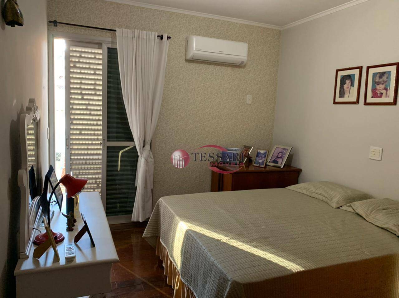 Apartamento à venda com 4 quartos, 200m² - Foto 7