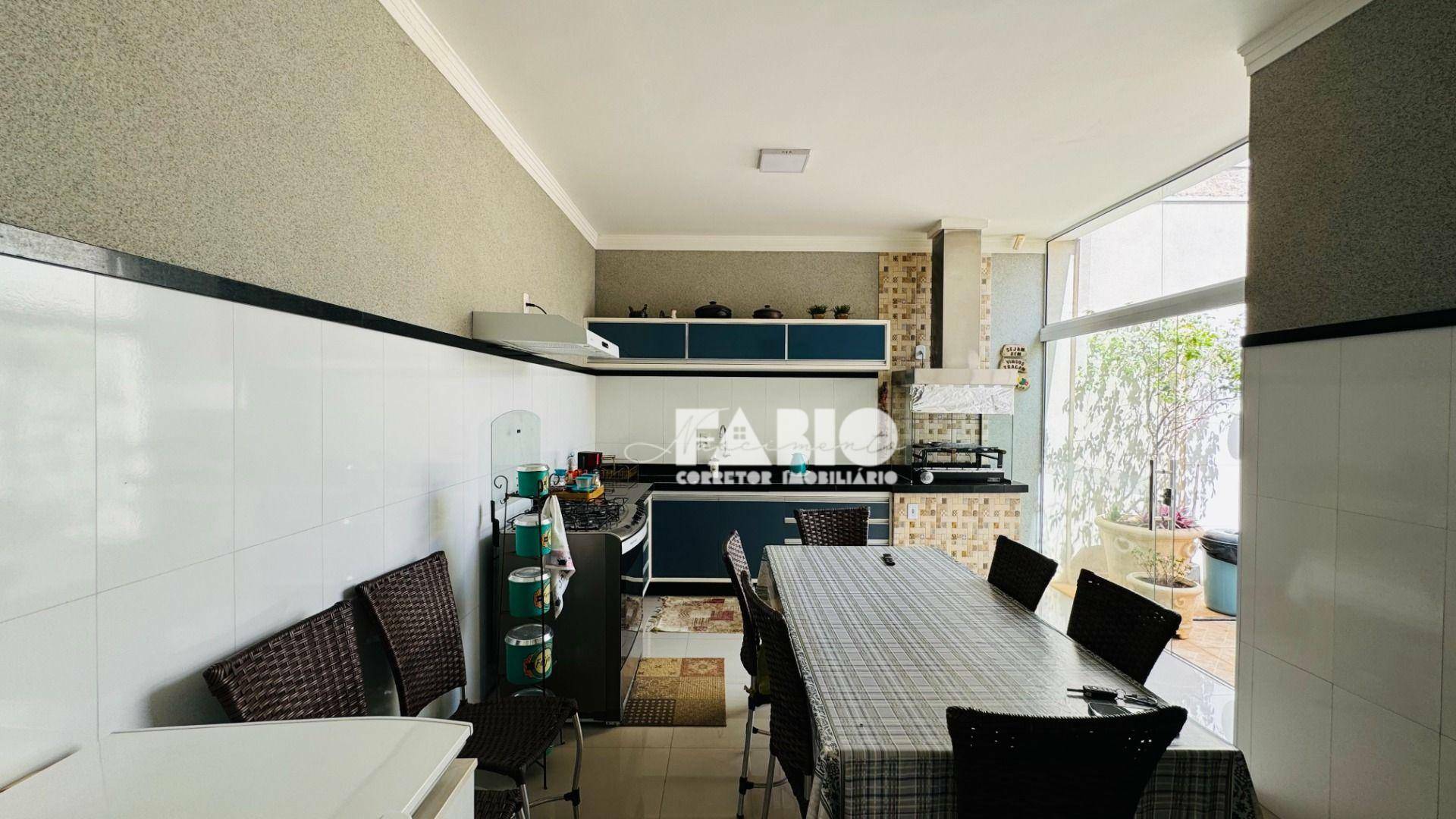 Casa à venda com 3 quartos, 140m² - Foto 16