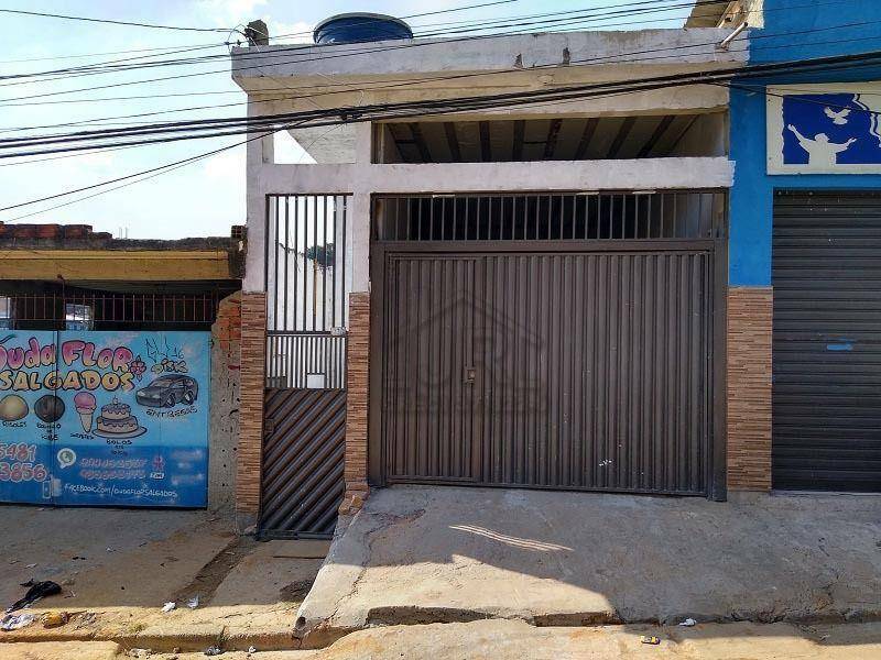 Casa à venda com 2 quartos, 150m² - Foto 2